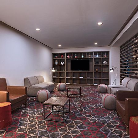 Four Points By Sheraton Galerias Monterrey Exterior photo Library